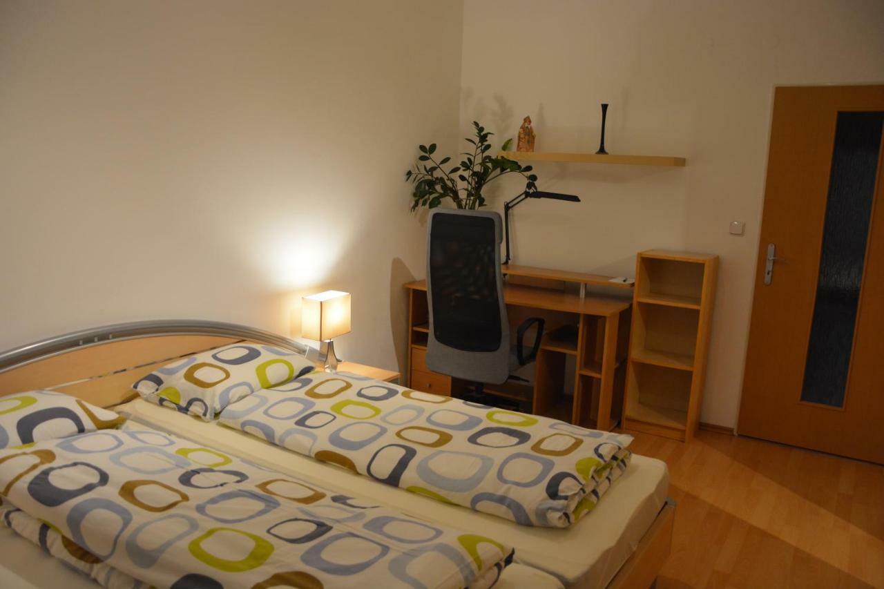 Apartman Zderadova 브르노 외부 사진